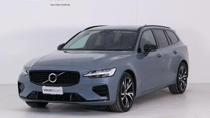 Grigio Usata 2022 Volvo V60 Plus Station wagon | 29.900 € (Super prezzo)