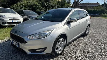 Usata Ford Focus 120 CV (88 kW) 2015 Grigio Station wagon