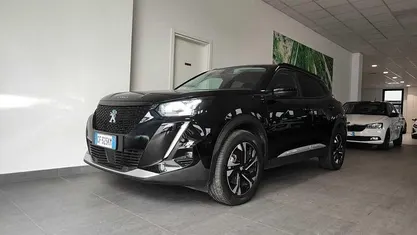 Nero Usata 2021 Peugeot e-2008 Allure SUV | 17.500 € (Ottimo prezzo)