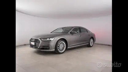 Usata Audi A8 Comfort 286 CV (210 kW) 2019 Grigio Berlina