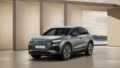 Nuova Audi Q4 e-tron Design 150 kW (204 CV) 2026 Grigio taifun metallizzato SUV