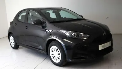 Begagnad Mazda 2 92 HK (67 kW) 2023 Svart Halvkombi