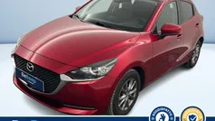 Rosso metallizzato Usata 2021 Mazda 2 Evolve Tre volumi | 13.800 € (Buon prezzo)