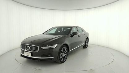 Begagnad Volvo S90 Plus 197 HK (144 kW) 2024 Grå Sedan