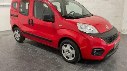 Usata Fiat Qubo Trekking 80 CV (58 kW) 2018 Rosso Monovolume