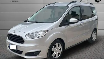 Usata Ford Tourneo Courier Sport 75 CV (55 kW) 2018 Monovolume