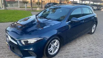 Usata Mercedes A180 116 CV (85 kW) 2020 Blu Berlina