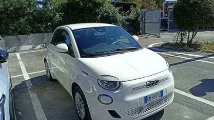 Second-hand Fiat 500e 86 kW (118 CP) 2023 Hatchback