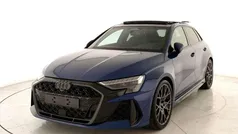 Blu Nuova 2025 Audi RS3 Sportback Ambiente Due volumi | 67.500 € (Ottimo prezzo)