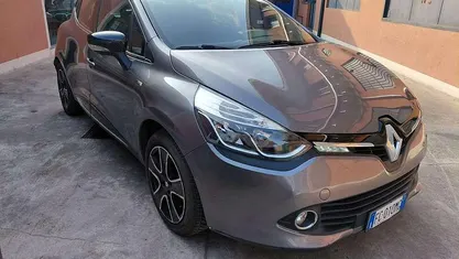 Usata Renault Clio IV 75 CV (55 kW) 2016 Grigio scuro Berlina
