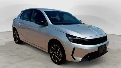Nuova Opel Corsa 101 CV (74 kW) 2026 Grigio Utilitaria