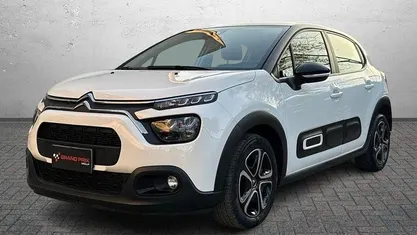 Bianco Usata 2022 Citroën C3 Shine Tre volumi | 9990 € (Ottimo prezzo)