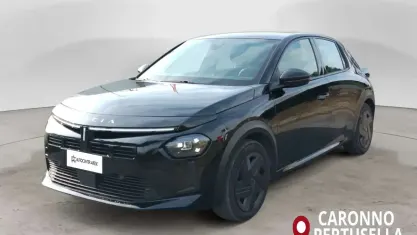Usata Lancia Ypsilon 110 CV (80 kW) 2025 Nero Utilitaria