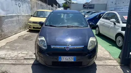 Usata Fiat Punto Active 69 CV (50 kW) 2011 Nero Utilitaria