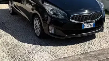 Usata Kia Carens 115 CV (84 kW) 2015 Nero Monovolume