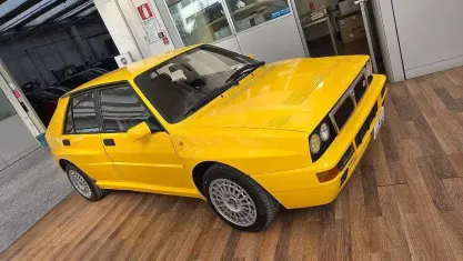 Usata Lancia Delta 205 CV (150 kW) 1992 Vari colori Utilitaria