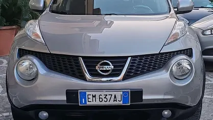 Usata Nissan Juke Tekna 110 CV (80 kW) 2012 Grigio SUV