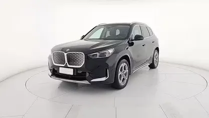 Begagnad BMW iX1 xLine 279 kW (380 HK) 2025 Svart SUV