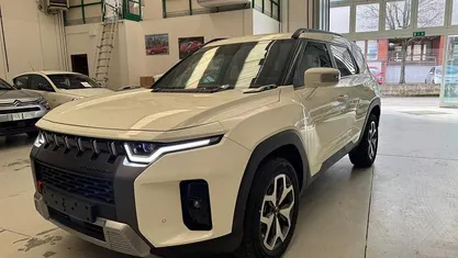 Bianco pastello Nuova 2025 Ssangyong (KGM) Torres SUV | 25.900 € (Super prezzo)