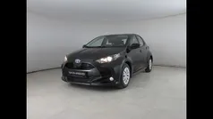 Nero Usata 2022 Toyota Yaris Hybrid Active Tre volumi | 15.200 € (Ottimo prezzo)