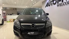 Nero Usata 2011 Opel Zafira Edition Monovolume | 3900 € (Buon prezzo)
