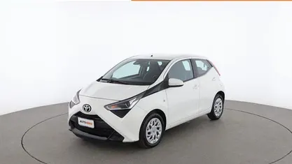 Bianco Usata 2018 Toyota Aygo Cool Due volumi | 13.299 € (Buon prezzo)