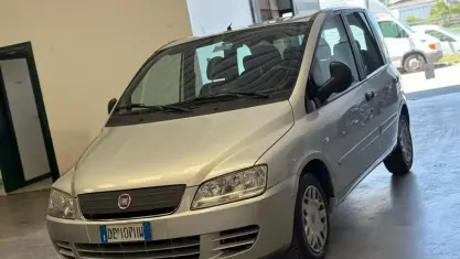 Usata Fiat Multipla Emotion 120 CV (88 kW) 2010 Grigio Monovolume