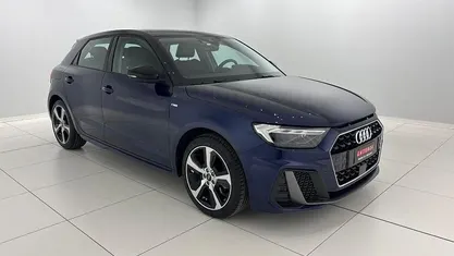 Blu navarra / tetto nero mytho Usata 2025 Audi A1 Sportback S-Line Due volumi | 25.900 € (Buon prezzo)