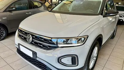 Usata VW T-Roc Life 110 CV (80 kW) 2023 SUV