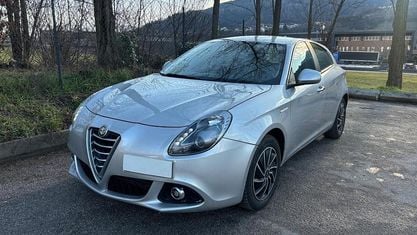 Usata Alfa Romeo Giulietta 105 CV (77 kW) 2015 Grigio Berlina