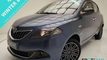Usata 2024 Lancia Ypsilon Gold Due volumi | 13.086 € (Buon prezzo)