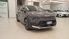 Grigio scuro Usata 2023 Kia Niro SUV | 25.900 € (Buon prezzo)