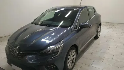 Grigio Usata 2022 Renault Clio V Intens Due volumi | 13.990 € (Buon prezzo)