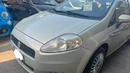 Usata Fiat Grande Punto 75 CV (55 kW) 2006 Giallo Utilitaria