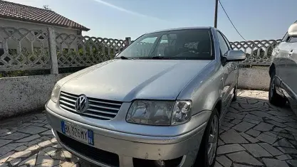 Usata VW Polo Comfortline 75 CV (55 kW) 2001 Grigio Berlina