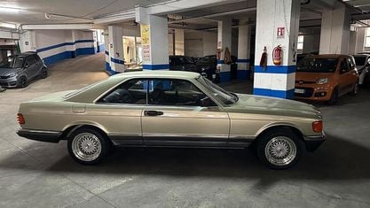 Usata Mercedes S500 231 CV (169 kW) 1982 Verde Berlina