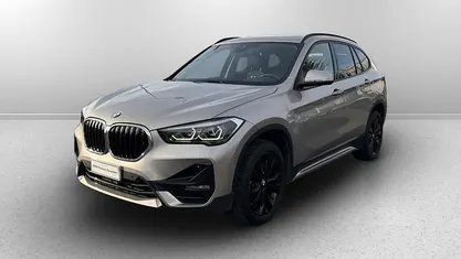 Usata BMW X1 Sport Line 150 CV (110 kW) 2021 Cashmere silber metallizzato SUV