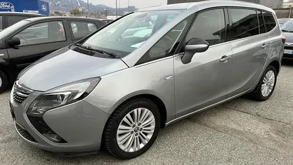 Usata 2015 Opel Zafira Monovolume | 6890 € (Super prezzo)