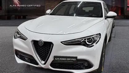 Usata Alfa Romeo Stelvio Business 190 CV (139 kW) 2022 Bianco SUV