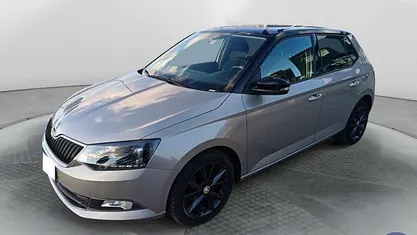 Grigio Usata 2017 Skoda Fabia Design Edition Tre volumi | 9500 € (Buon prezzo)
