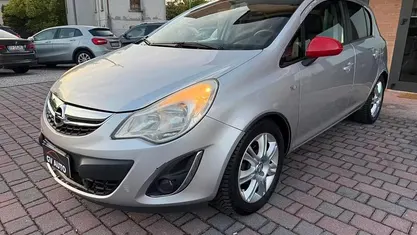 Usata Opel Corsa 86 CV (63 kW) 2012 Grigio Utilitaria