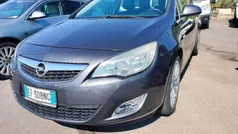 Grigio Usata 2011 Opel Astra Station wagon | 4500 € (Buon prezzo)