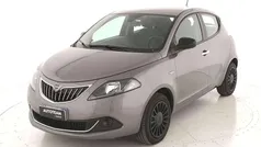 Grigio Usata 2022 Lancia Ypsilon Silver Due volumi | 10.950 € (Ottimo prezzo)