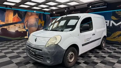 Begagnad Renault Kangoo 68 HK (50 kW) 2010 Vit Van