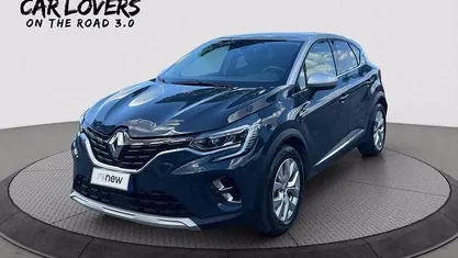 Usata Renault Captur Intens 145 CV (106 kW) 2022 Blu scuro SUV