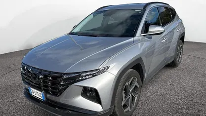 Grigio Usata 2023 Hyundai Tucson SUV | 27.900 € (Buon prezzo)