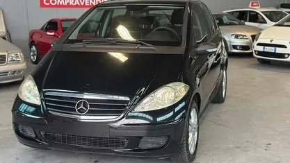 Nero Usata 2005 Mercedes A150 Elegance Tre volumi | 2200 € (Buon prezzo)