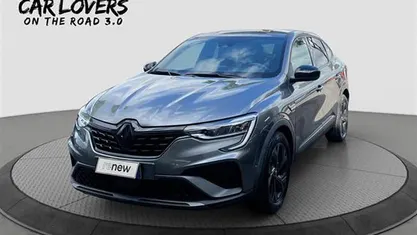 Grigio chiaro Usata 2023 Renault Arkana Engineered SUV | 19.990 € (Ottimo prezzo)