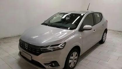 Argento Usata 2022 Dacia Sandero Comfort Due volumi | 14.490 € (Buon prezzo)