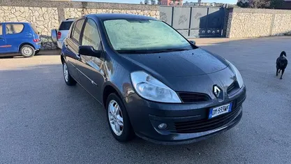 Usata Renault Clio II LE 74 CV (54 kW) 2008 Grigio Berlina